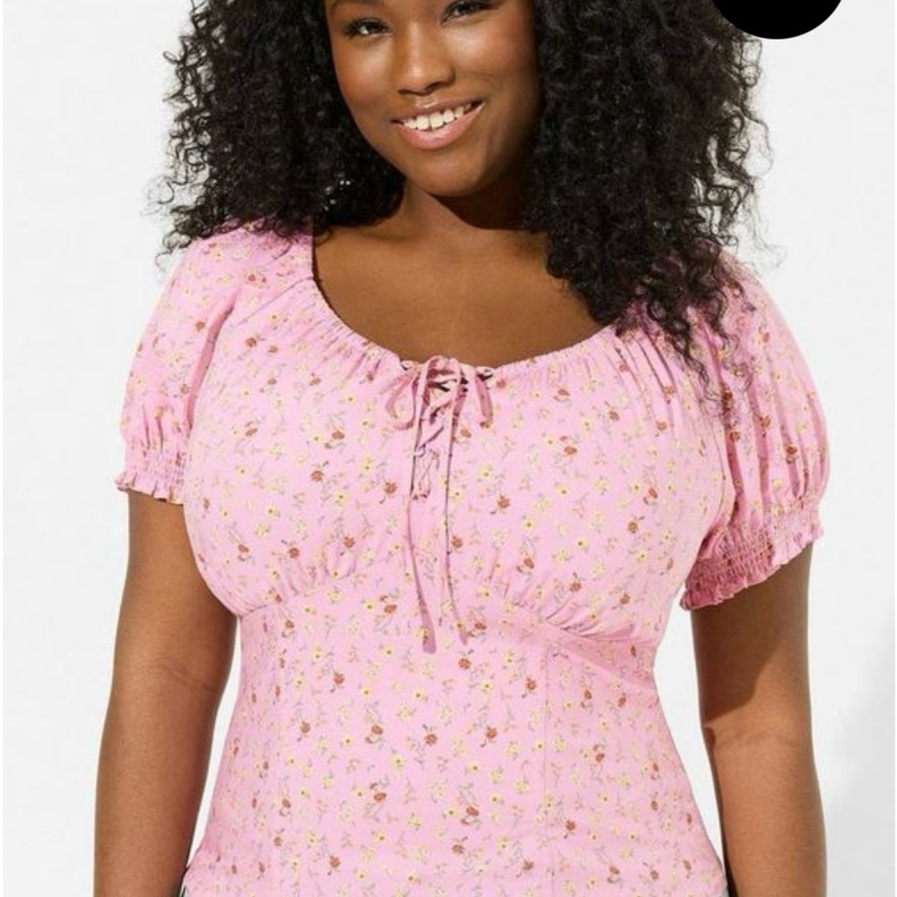 Challis puff short sleve crop top NWT
